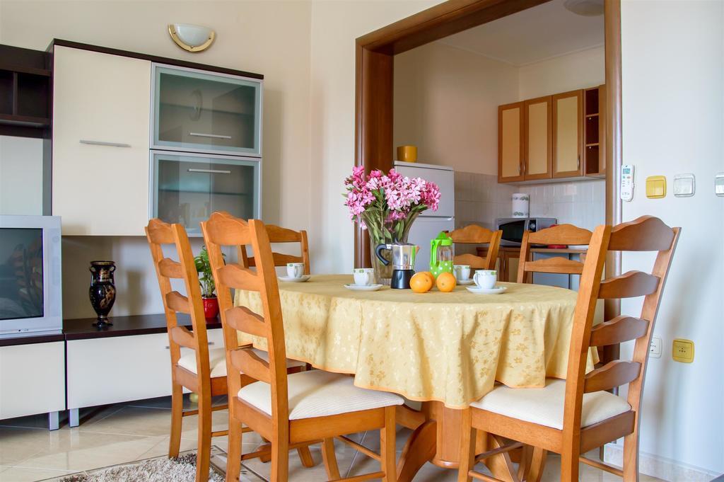 Apartment Roko Umag Bagian luar foto