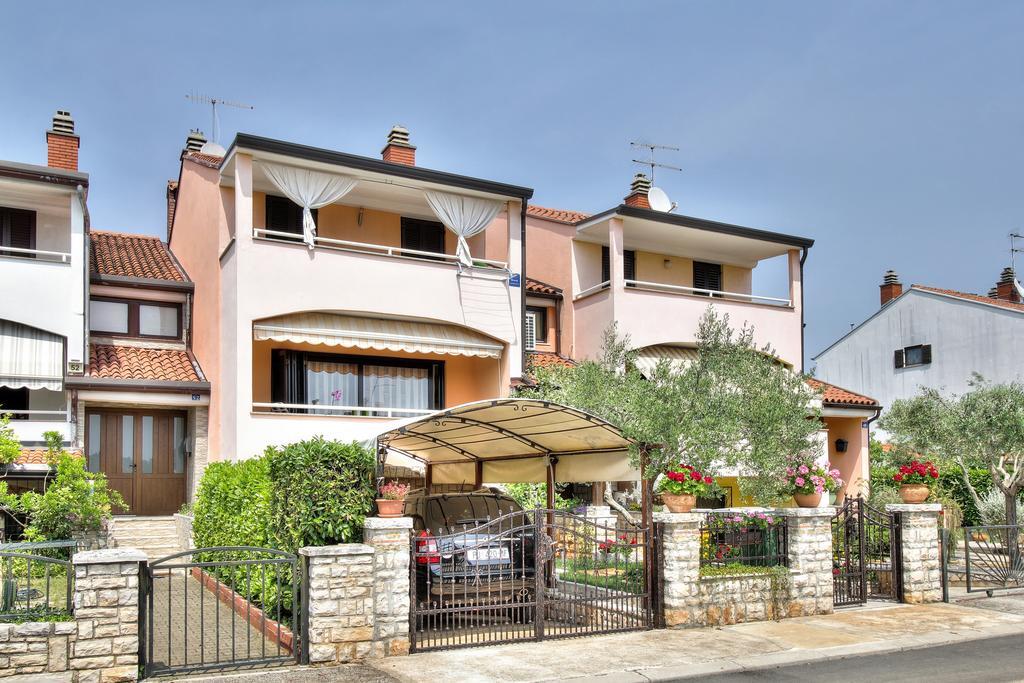 Apartment Roko Umag Bagian luar foto