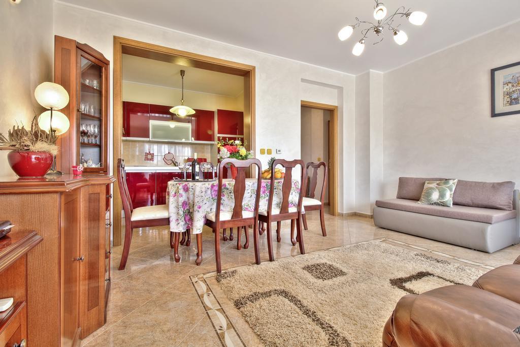 Apartment Roko Umag Bagian luar foto